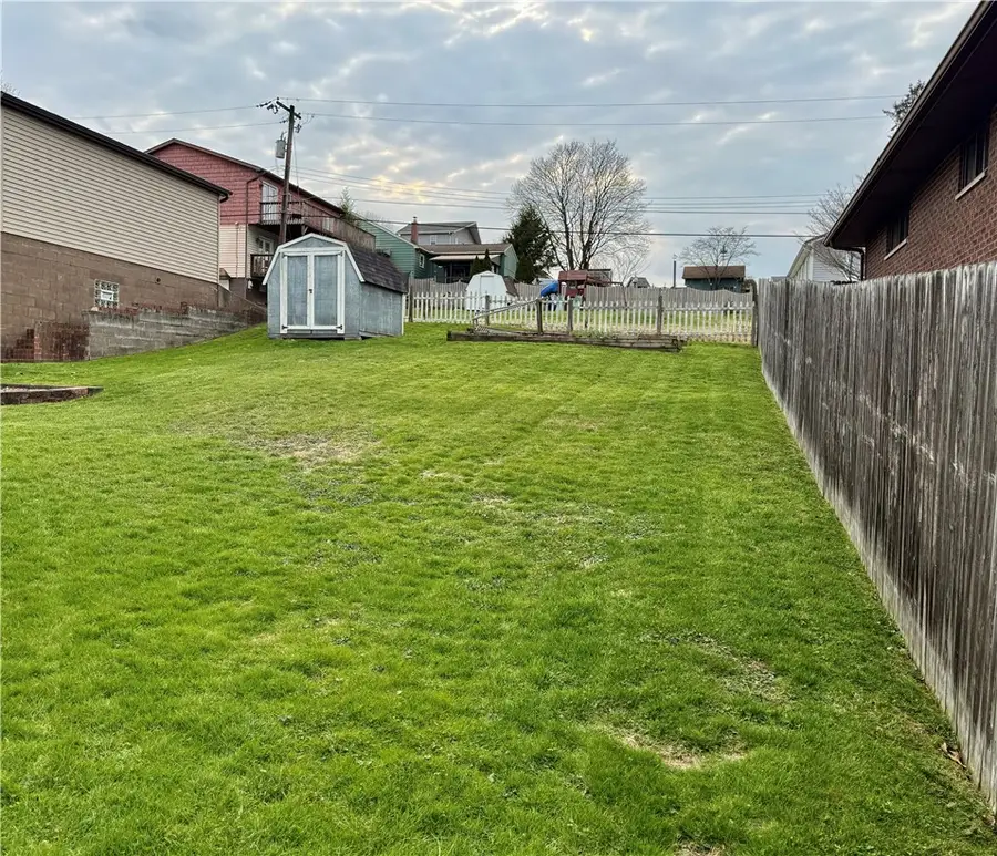 1506 Glenn St, Natrona Heights, PA 15065 - #3