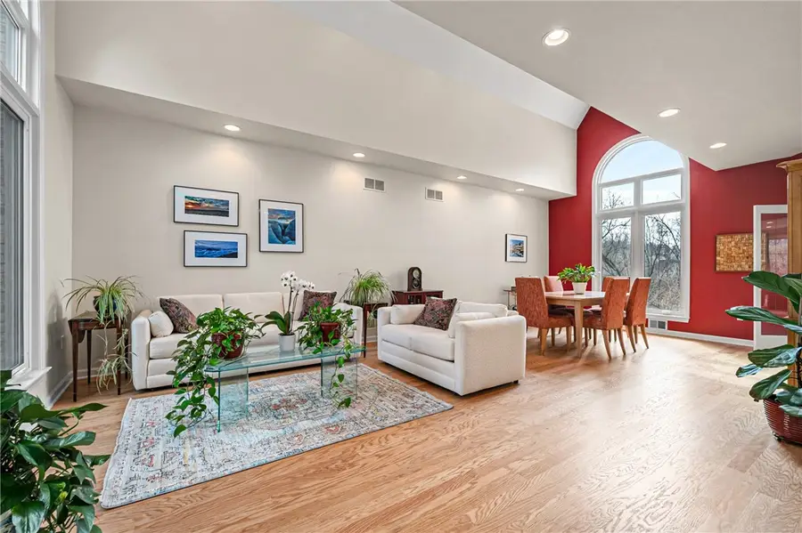 59 Collinwood Dr, Pittsburgh, PA 15215 - #3