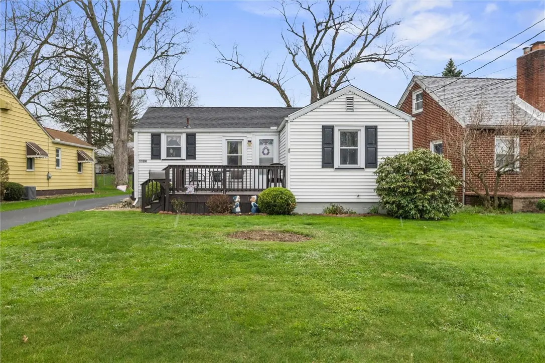 1104 Leslie St, Sharon, PA 16146 - #1