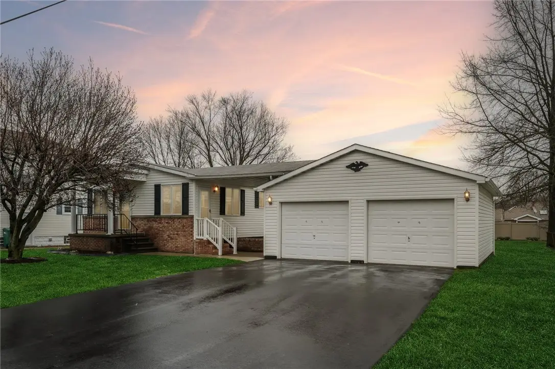 206 Martin Ave, Ellwood City, PA 16117 - #1