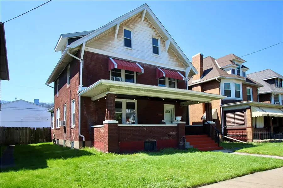 349 4th Ave, New Kensington, PA 15068 - #3