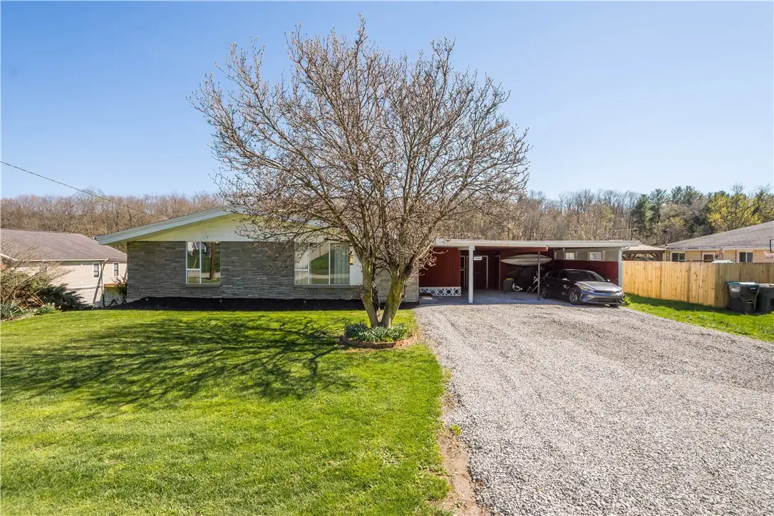 902 Weirich Ave, Washington, PA 15301 - #1