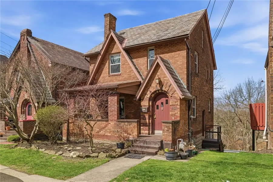 838 Florida Ave, Pittsburgh, PA 15228 - #2