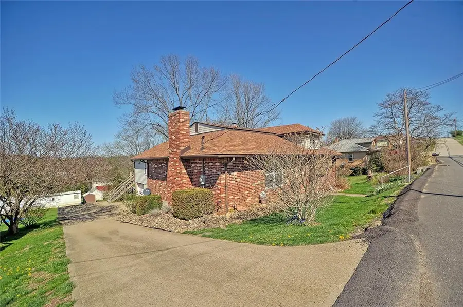 215 Wolf Avenue, Washington, PA 15301 - #3