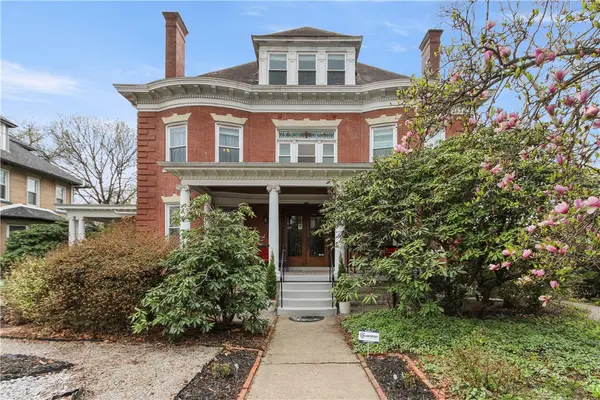 5900 Hampton St, Pittsburgh, PA 15206