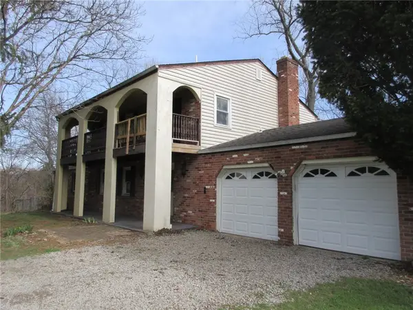 101 Surrey Dr, Canonsburg, PA 15317