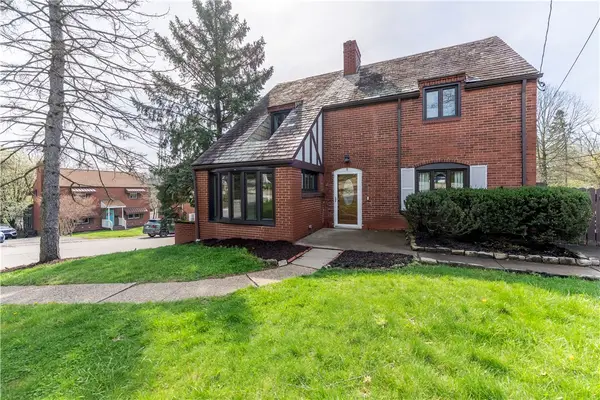 8 Pocono Drive, Pittsburgh, PA 15220