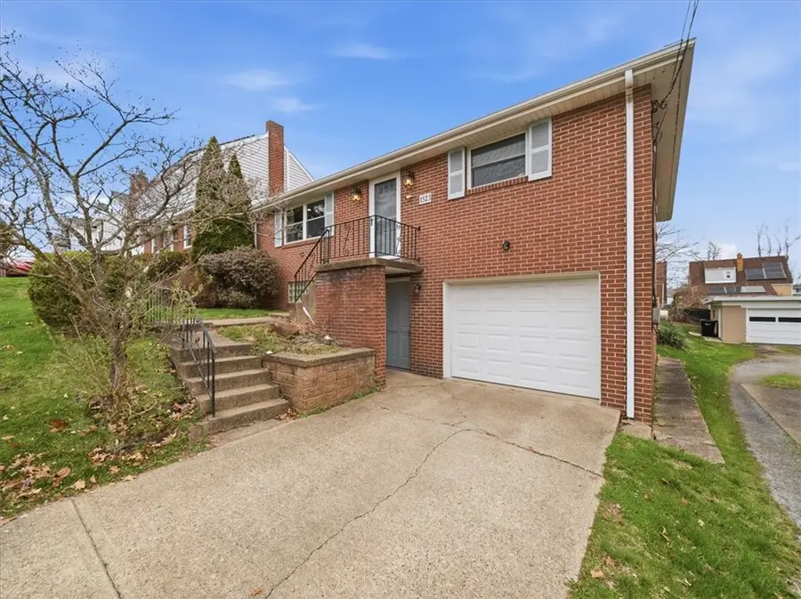 1523 Woodcrest Avenue, Coraopolis, PA 15108 - #2