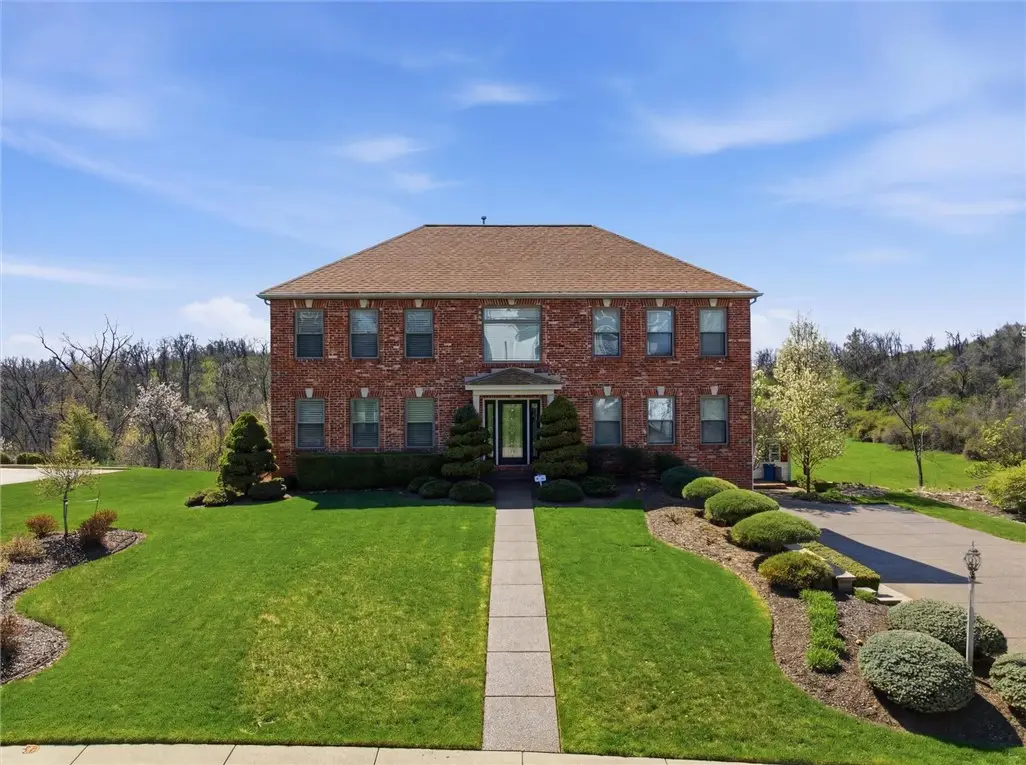 130 Maclaine Dr, Carnegie, PA 15106 - #1