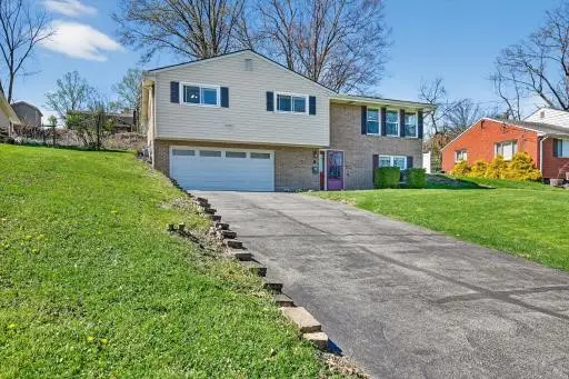 6038 Dalmation Dr, Bethel Park, PA 15102 - #3