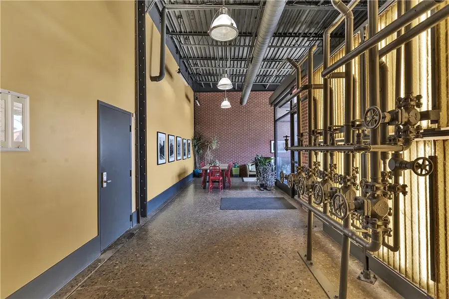 2250 Mary St #204, Pittsburgh, PA 15203 - #2