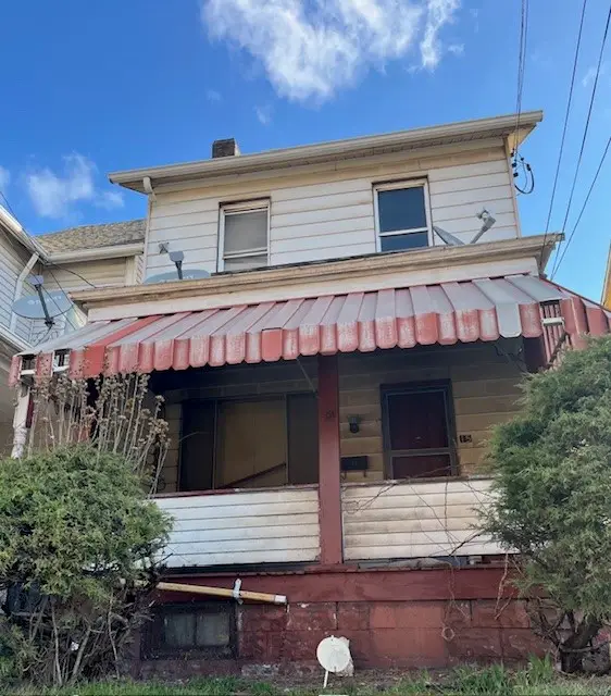 15 Holland Ave, Braddock, PA 15104 - #1