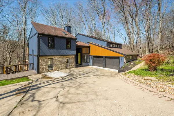 2635 Woodmont Ln, Wexford, PA 15090