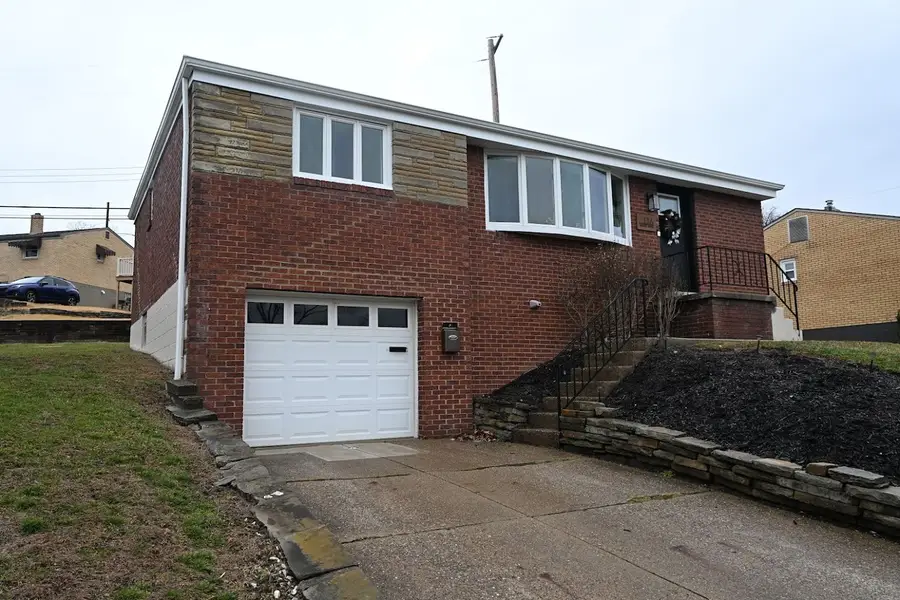 116 Mary Ann Drive, Pittsburgh, PA 15227 - #3