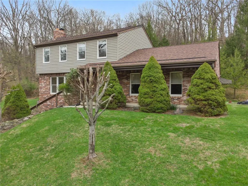 1249 Camp Nancy Rd, Apollo, PA 15613 - #1