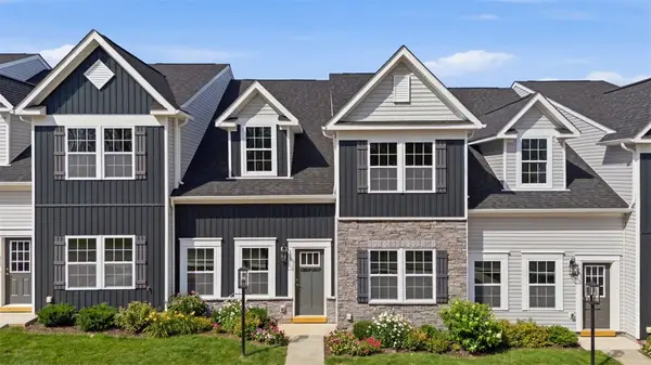 105 Blue Bird Ln, Sarver, PA 16055