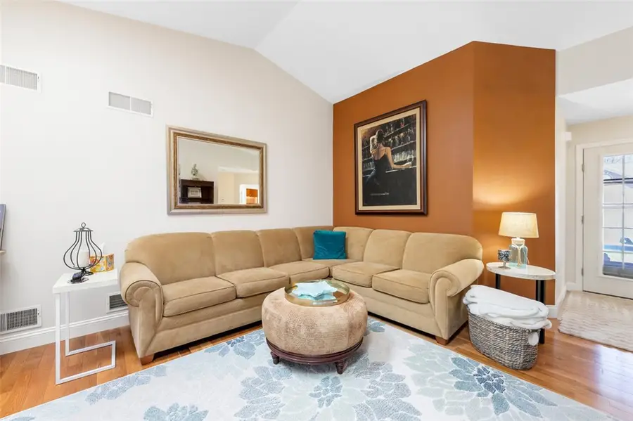 113 Merion Court, Greensburg, PA 15601 - #3