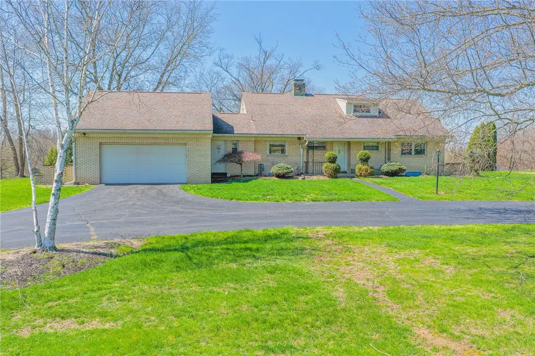 2913 N Mercer St, New Castle, PA 16105 - #1