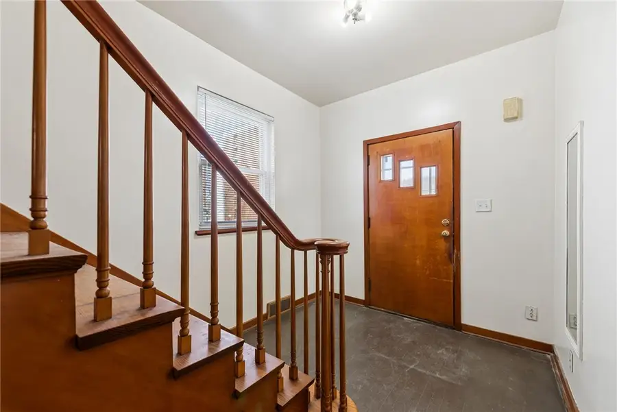 823 Fallowfield Ave, Charleroi, PA 15022 - #3