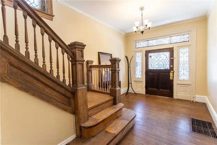 1135 N Saint Clair, Pittsburgh, PA 15206 - #2