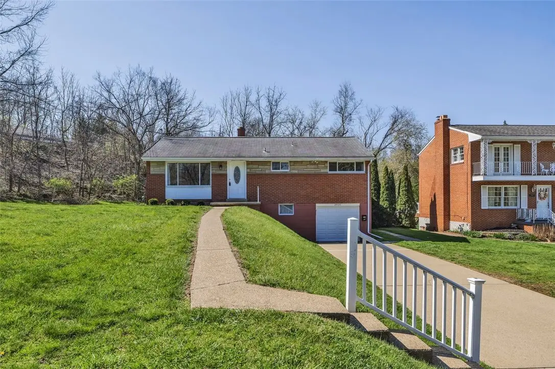 3930 Evergreen Dr, Monroeville, PA 15146 - #1