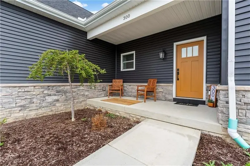 300 Timberline Dr, Washington, PA 15301 - #2