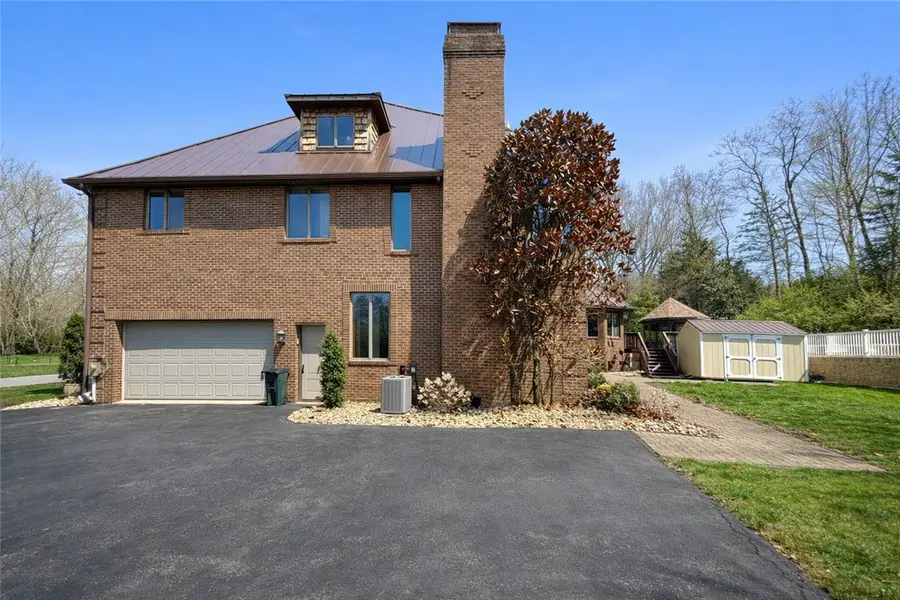 1 Coronado Dr, New Castle, PA 16105 - #3