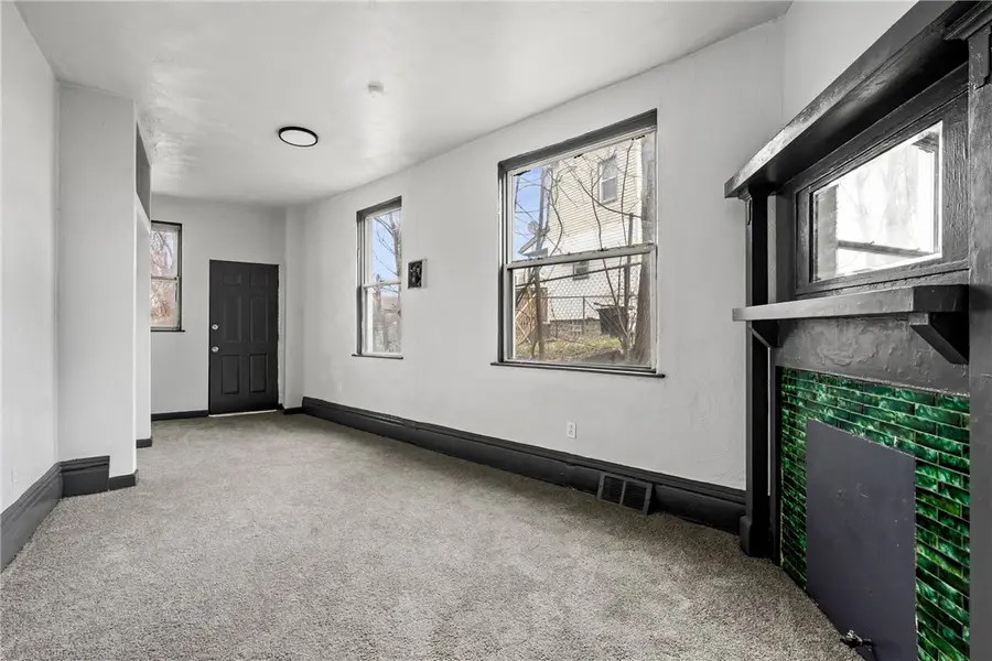 1306 Complete St, Pittsburgh, PA 15212 - #3