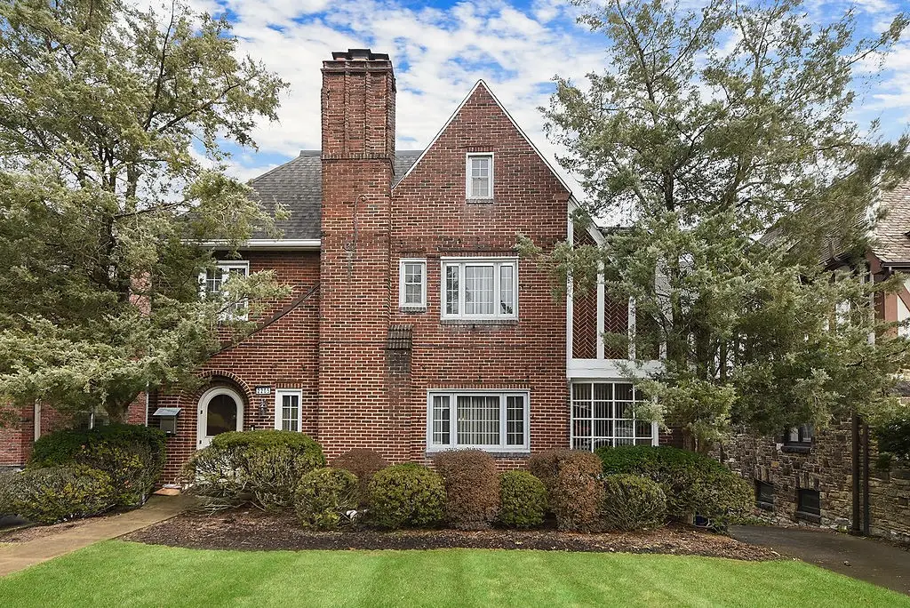 2205 Beechwood Blvd., Squirrel Hill, PA 15217 - #1