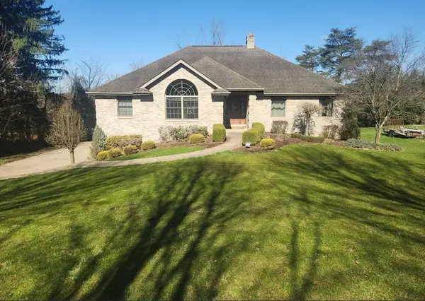 2720 Orchard Ct, Murrysville, PA 15668