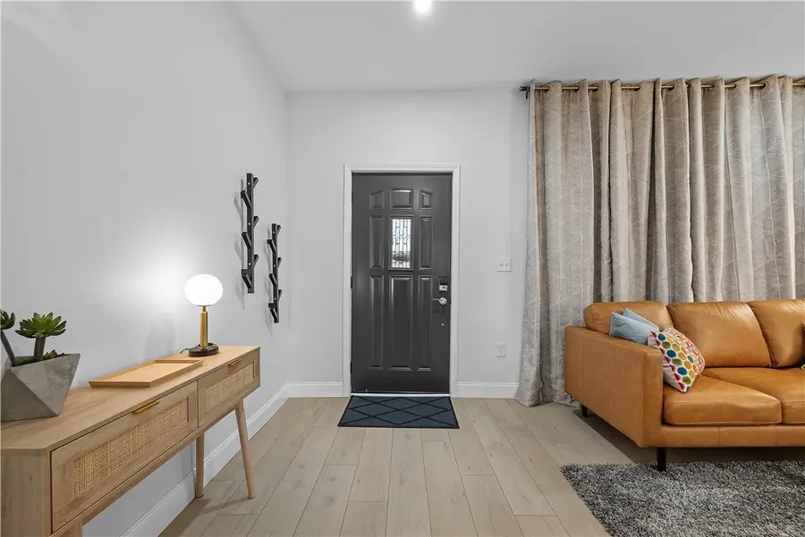 1826 Saint Paul St, Pittsburgh, PA 15203 - #2