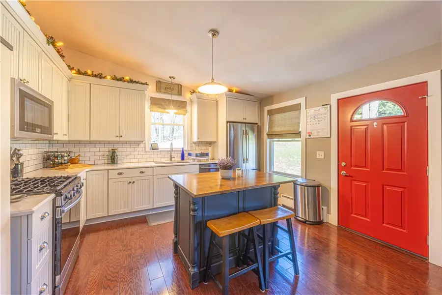 341 Taylor Rd, Confluence, PA 15424 - #2