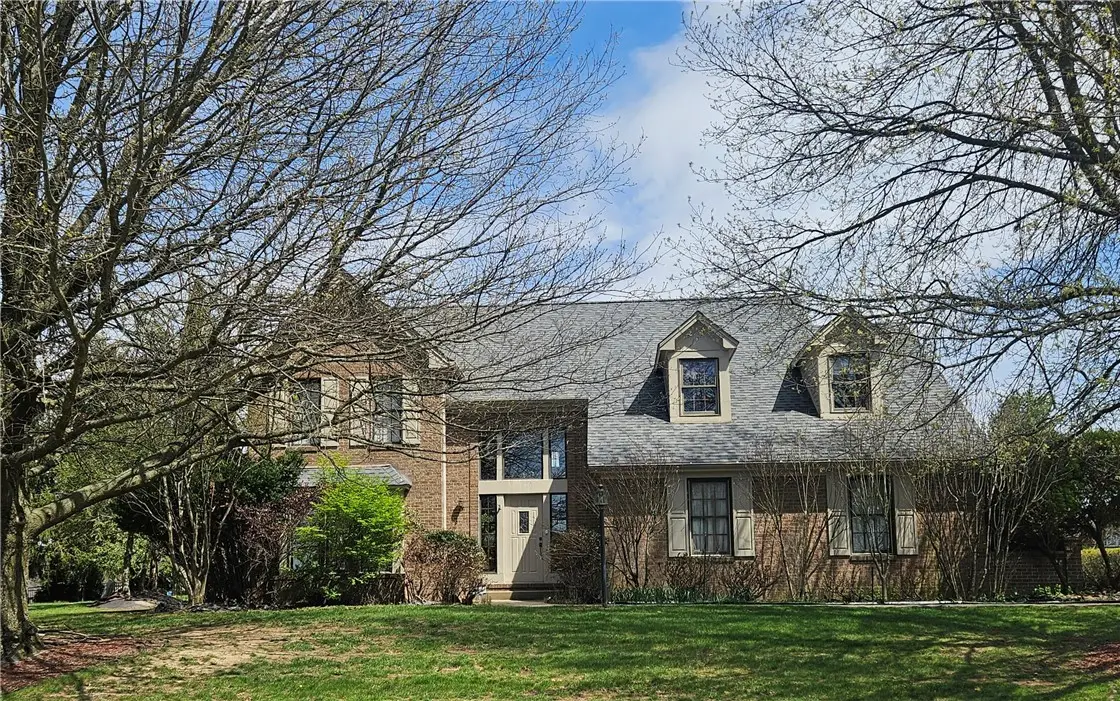 2037 Broad Hill Farms Rd, Coraopolis, PA 15108 - #1