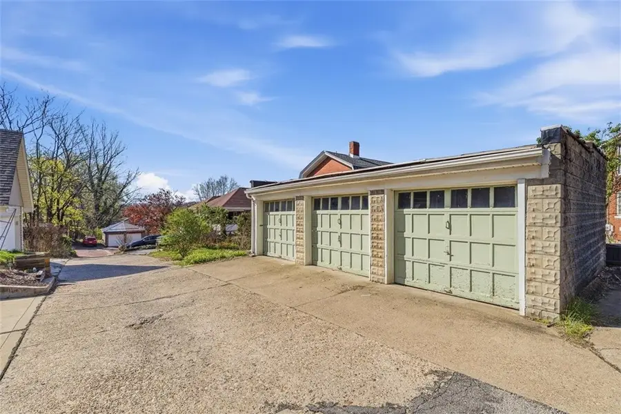 1310 Arkansas Ave, Pittsburgh, PA 15216 - #2