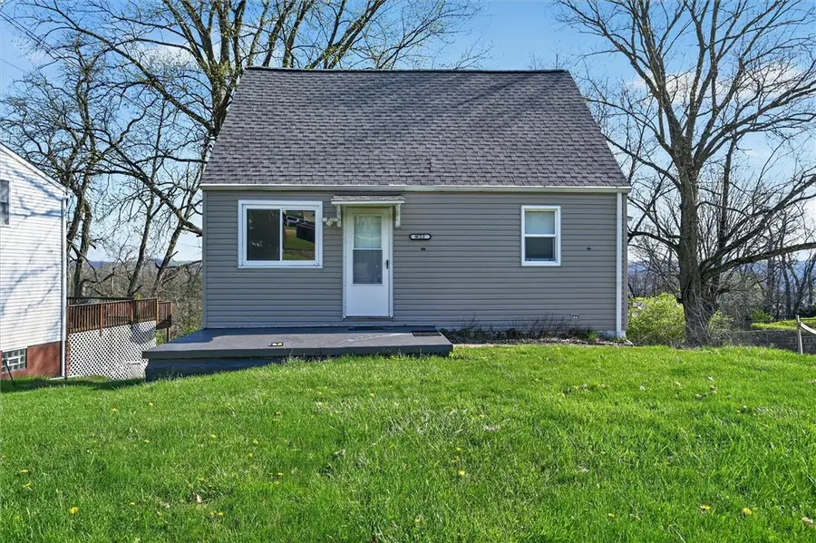 622 Ascension Dr, West Mifflin, PA 15122 - #2