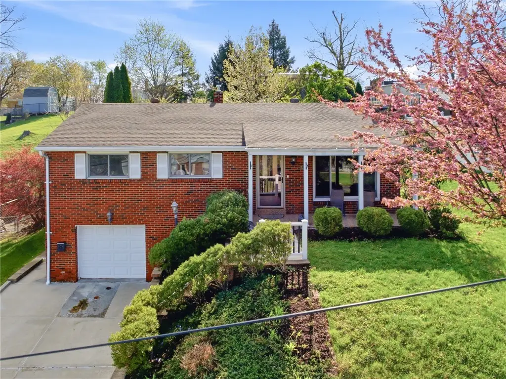 5391 Sagebrush Dr, Pittsburgh, PA 15236 - #1