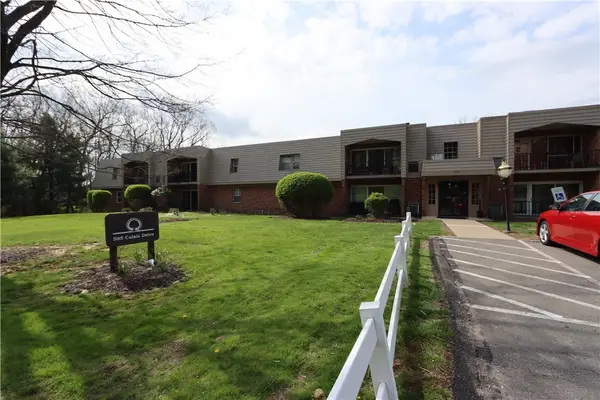 595 Calais Dr #224, Pittsburgh, PA 15237