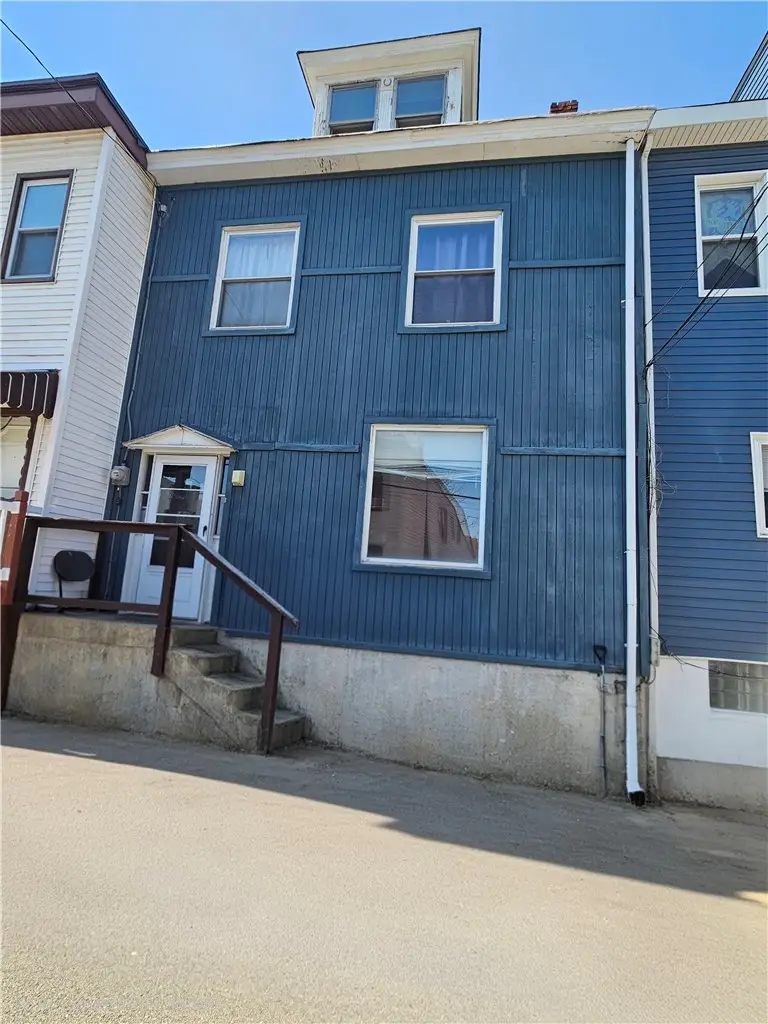 1962 Straubs Ln, Pittsburgh, PA 15212 - #2