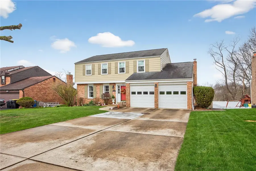 5483 Glen Hill Dr, Bethel Park, PA 15102 - #3