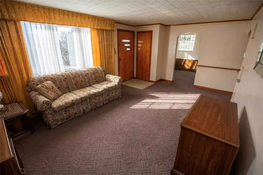 123 E Mifflin St, Homestead, PA 15120 - #3