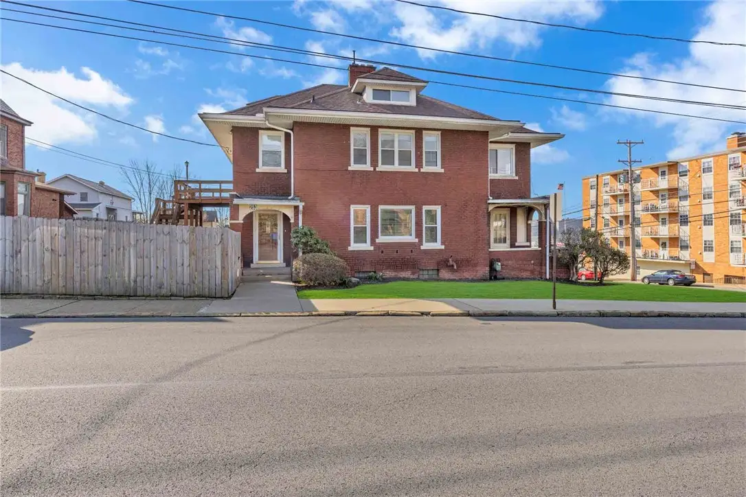 253 Jefferson Street, Rochester, PA 15074 - #1