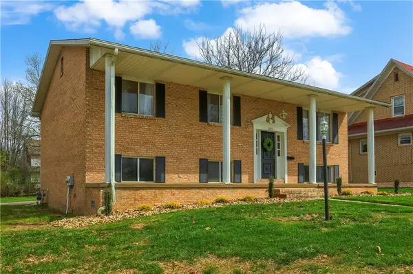 201 E Hazelcroft Ave, New Castle, PA 16105