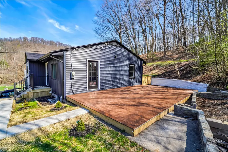 757 Old Narrows Run Rd, Coraopolis, PA 15108 - #3