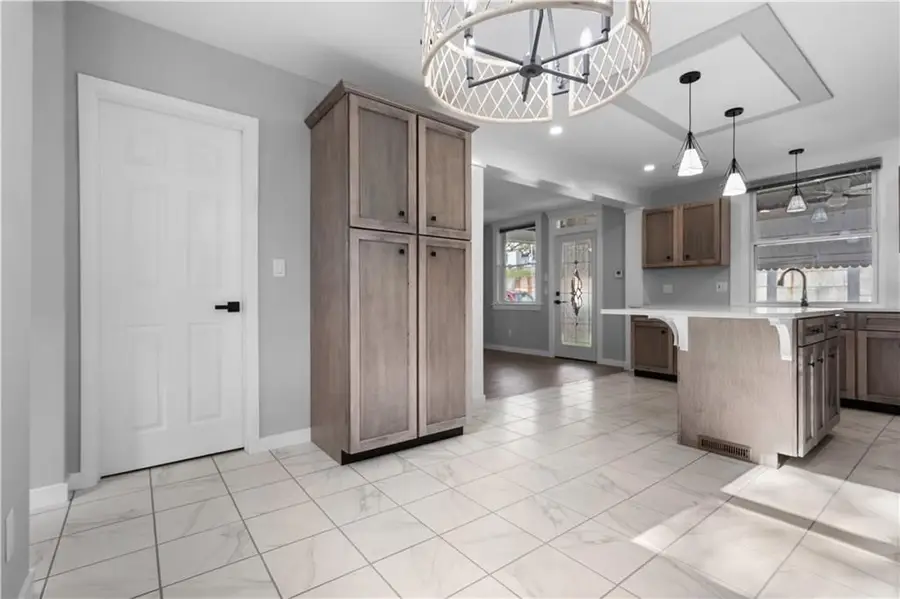 2611 Broadway Avenue, Pittsburgh, PA 15216 - #3