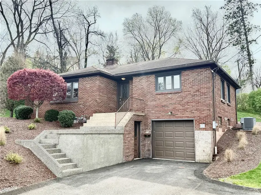 211 Lesnett Rd, Pittsburgh, PA 15241 - #2