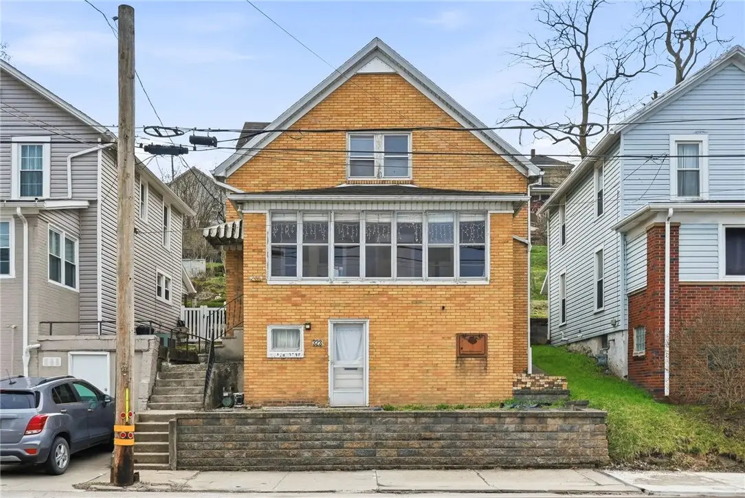 323 Hillside Ave, Ellwood City, PA 16117 - #1