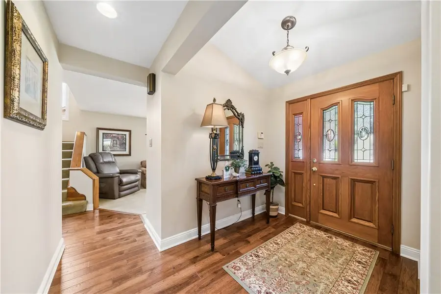 405 Laurelwood Drive, Glenshaw, PA 15116 - #2