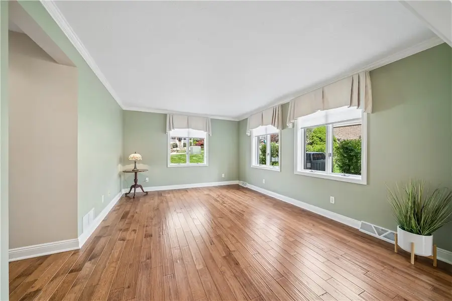 405 Laurelwood Drive, Glenshaw, PA 15116 - #3