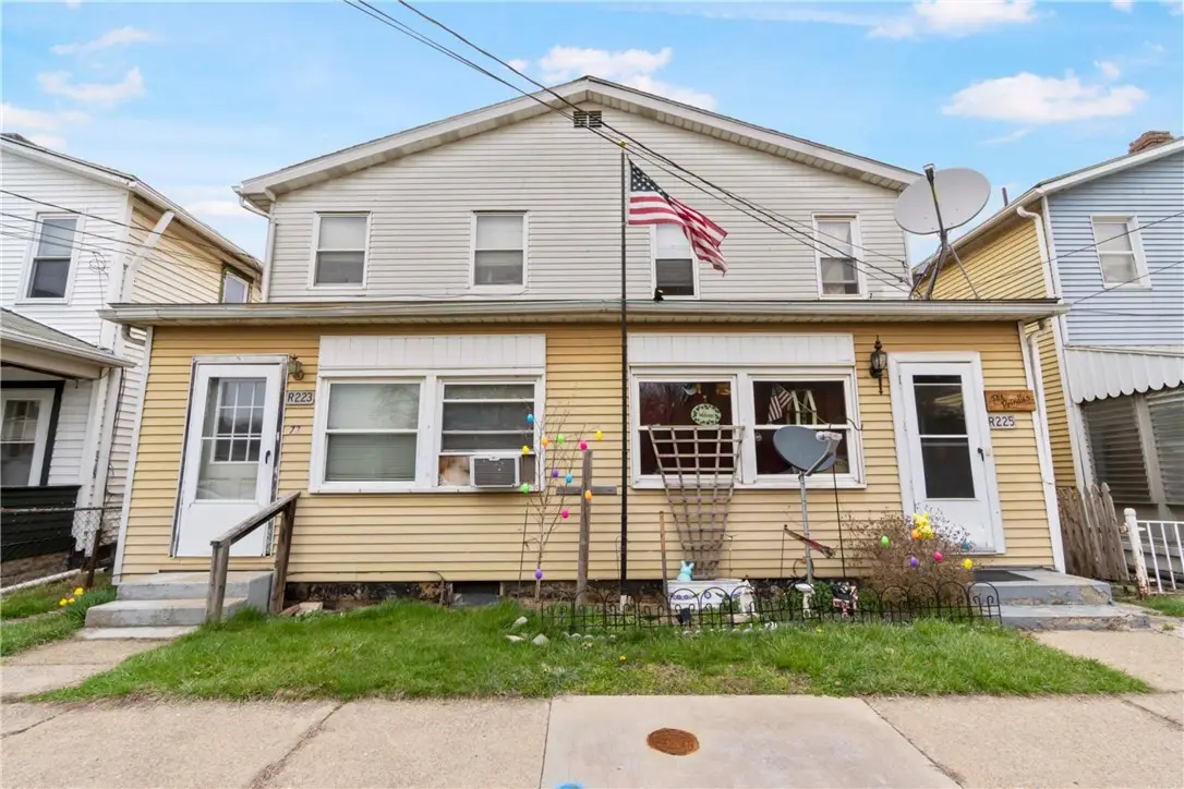 223-225 Richard St, Ellwood City, PA 16117 - #1