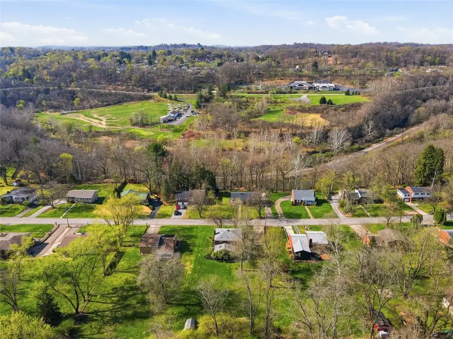 2425 Saddle Dr, Allison Park, PA 15101 - #2